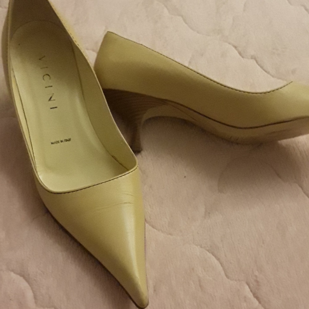Shoes - Picture 2 of 3